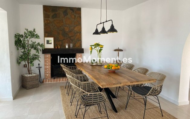 Resale - Villa - Mijas - Calahonda