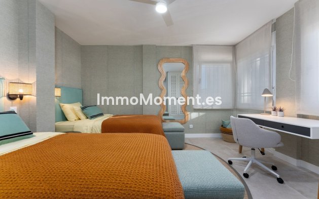 Resale - Apartment - Mijas - Calahonda