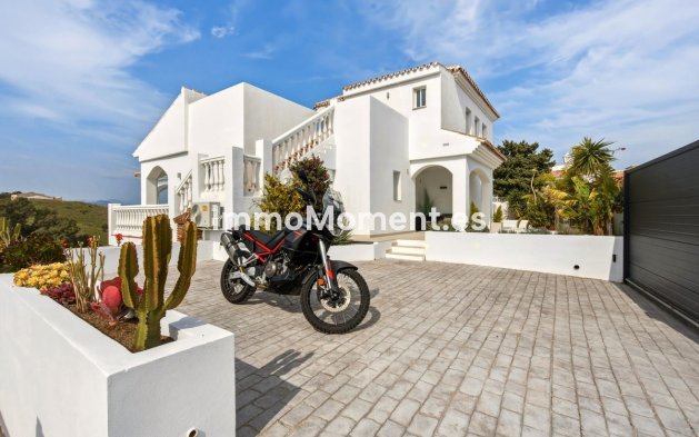 Resale - Villa - Mijas - Mijas Centro