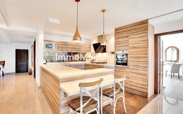 Wiederverkauf - Villa - Marbella - Marbesa