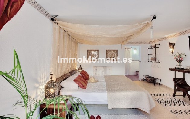 Wiederverkauf - Villa - Marbella - Marbesa