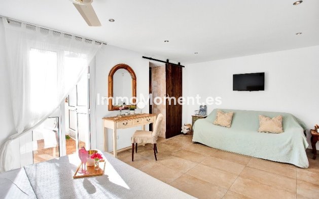 Wiederverkauf - Villa - Marbella - Marbesa