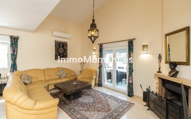 Resale - Villa - Marbella - Marbesa