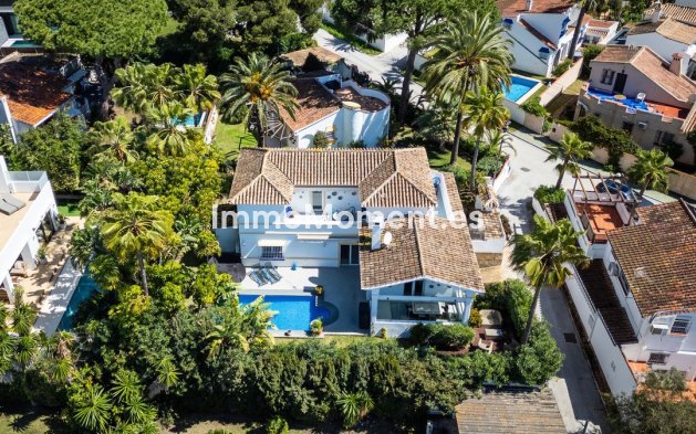 Resale - Villa - Marbella - Marbesa