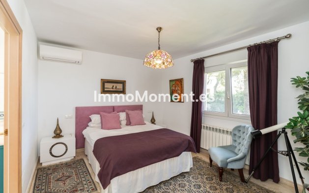 Resale - Villa - Marbella - Marbesa