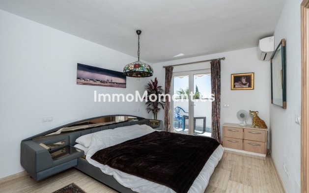 Resale - Villa - Marbella - Marbesa