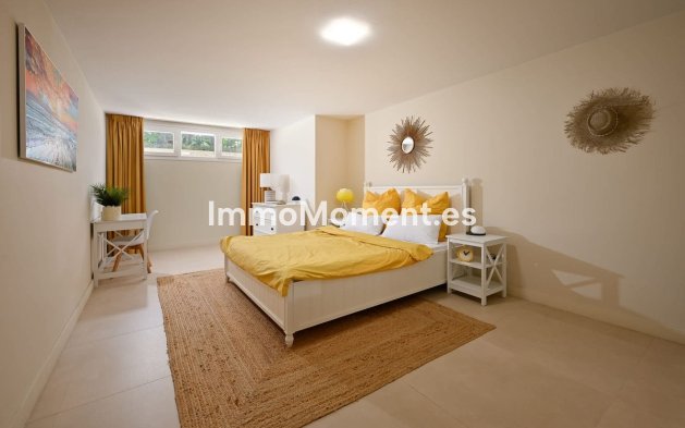 Resale - Villa - Marbella - Marbesa