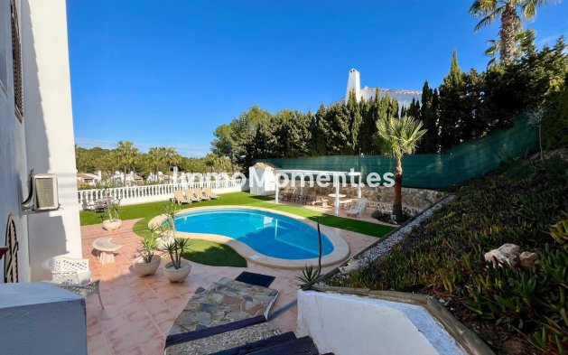 Resale - Villa - Orihuela - Villamartin