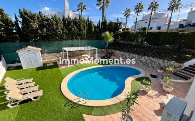 Resale - Villa - Orihuela - Villamartin