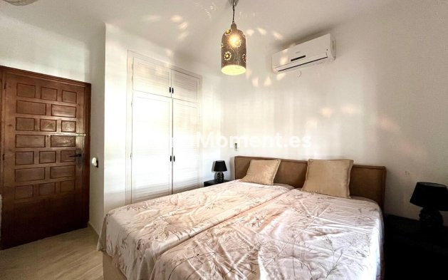 Resale - Villa - Orihuela - Villamartin