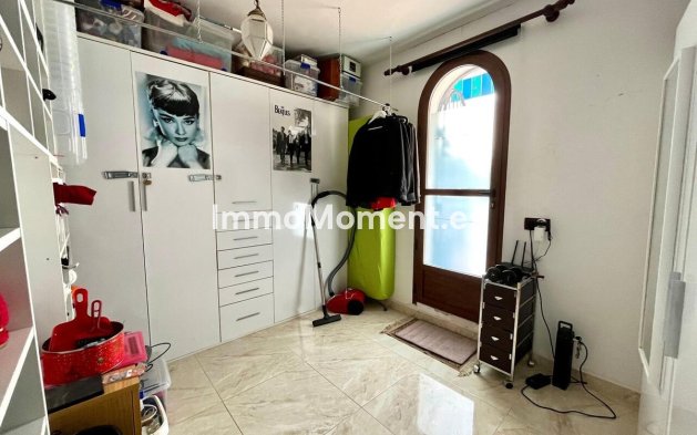 Resale - Villa - Orihuela - Villamartin