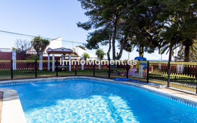 Wiederverkauf - Villa - Estepona  - Estepona Centro