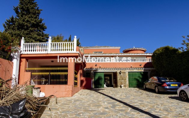 Wiederverkauf - Villa - Estepona  - Estepona Centro