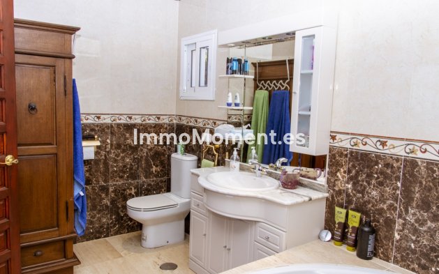 Wiederverkauf - Villa - Estepona  - Estepona Centro