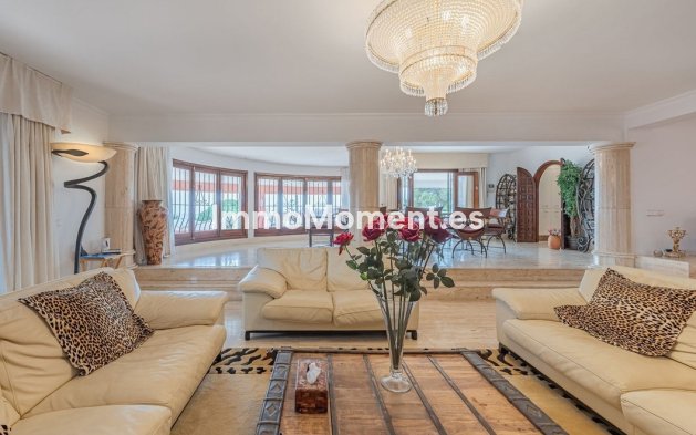 Wiederverkauf - Villa - Estepona  - Estepona Centro