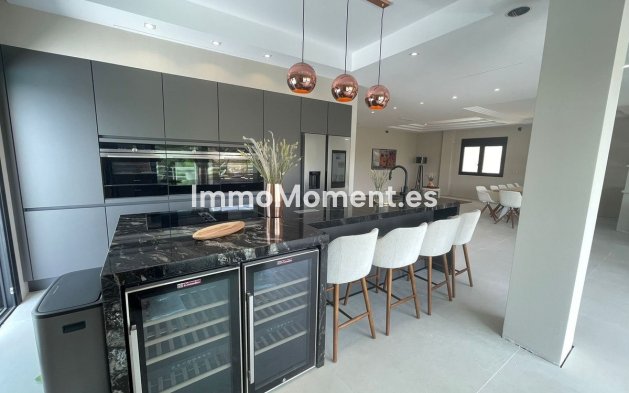 Revente - Villa - Marbella - Elviria