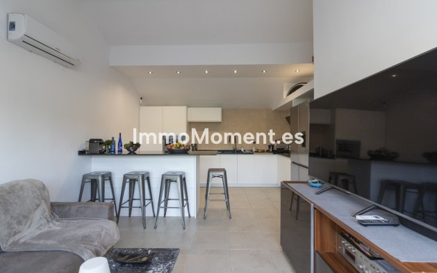 Reventa - Villa - Marbella - Marbella Centro