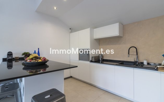 Reventa - Villa - Marbella - Marbella Centro