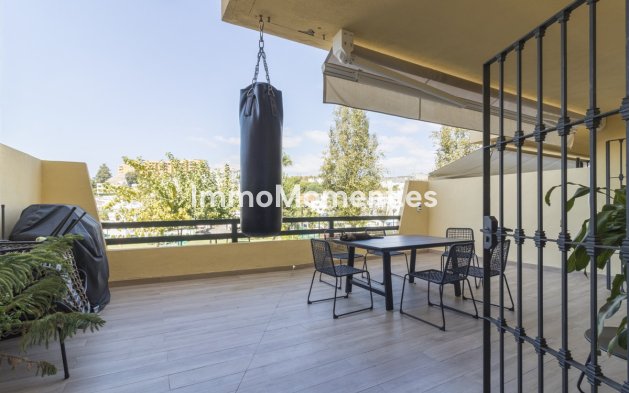 Bestaande woning - Appartement - Estepona  - Selwo