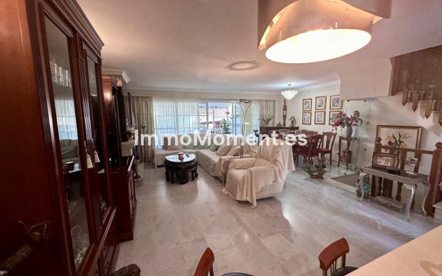 Revente - Maison mitoyenne - Estepona  - Estepona Centro