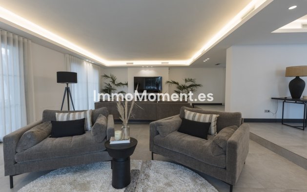 Wiederverkauf - Villa - Marbella - Marbella Centro