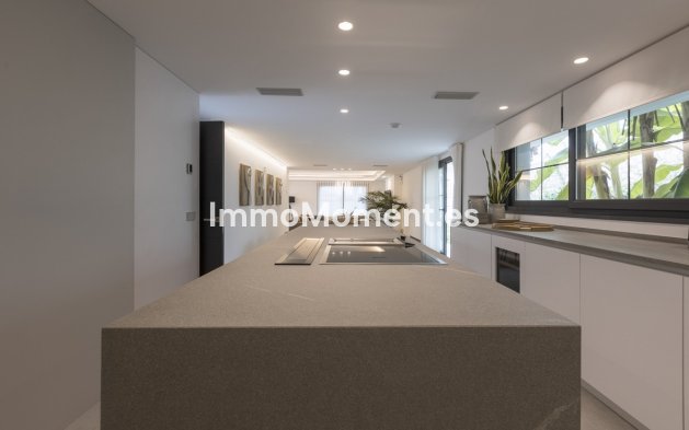 Wiederverkauf - Villa - Marbella - Marbella Centro