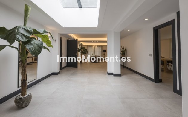 Wiederverkauf - Villa - Marbella - Marbella Centro