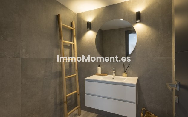 Wiederverkauf - Villa - Marbella - Marbella Centro