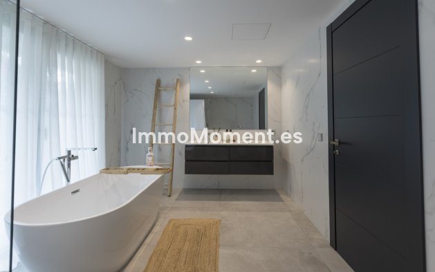 Wiederverkauf - Villa - Marbella - Marbella Centro