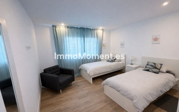 Resale - Apartment - Casares - Casares Centro