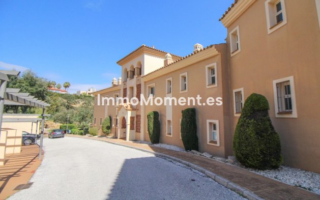 Wiederverkauf - Wohnung - Marbella - La Mairena