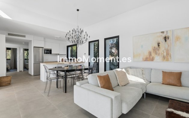 Bestaande woning - Villa - Estepona  - Valle Romano