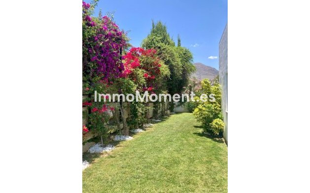 Bestaande woning - Villa - Estepona  - Valle Romano