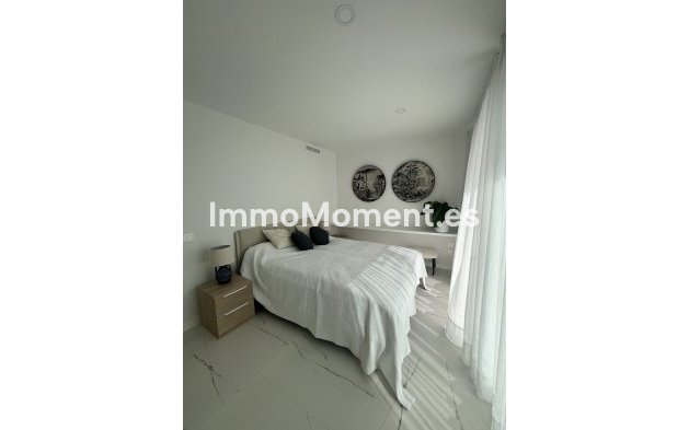Resale - Apartment - Casares - Casares Centro