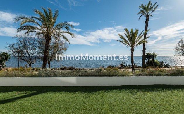 Bestaande woning - Geschakelde woning - Estepona  - Estepona Centro