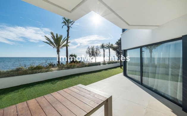 Bestaande woning - Geschakelde woning - Estepona  - Estepona Centro