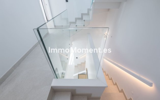 Bestaande woning - Geschakelde woning - Estepona  - Estepona Centro