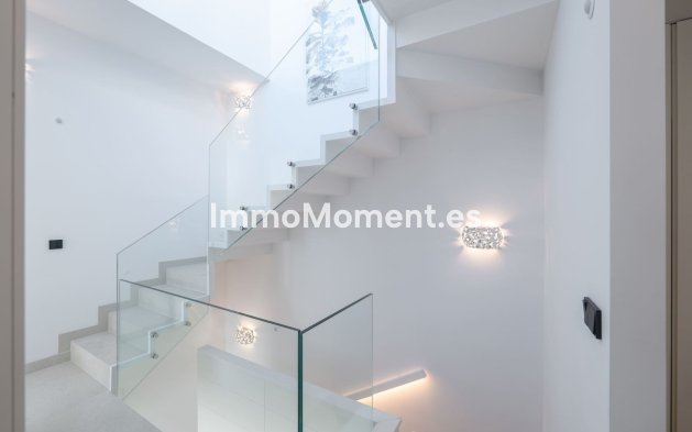 Bestaande woning - Geschakelde woning - Estepona  - Estepona Centro