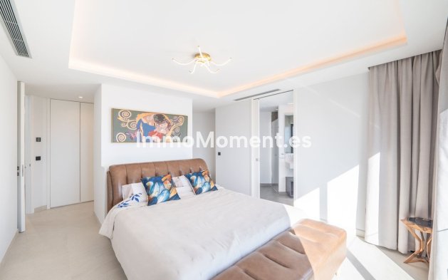 Bestaande woning - Geschakelde woning - Estepona  - Estepona Centro
