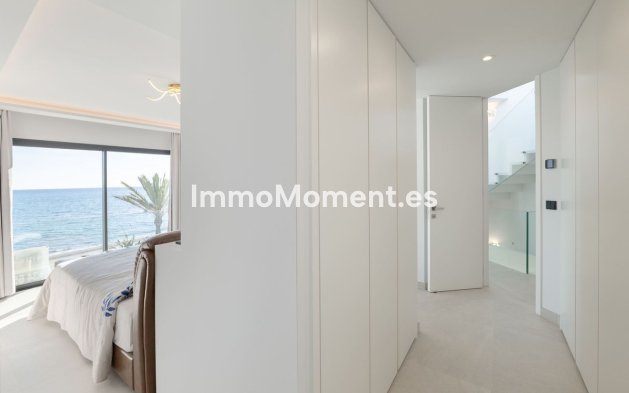 Bestaande woning - Geschakelde woning - Estepona  - Estepona Centro