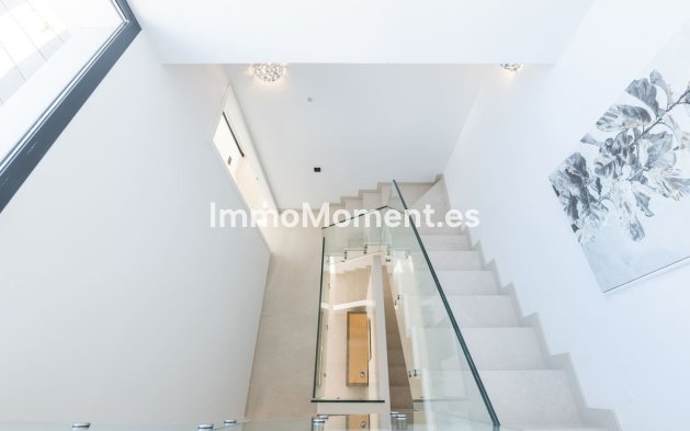 Bestaande woning - Geschakelde woning - Estepona  - Estepona Centro