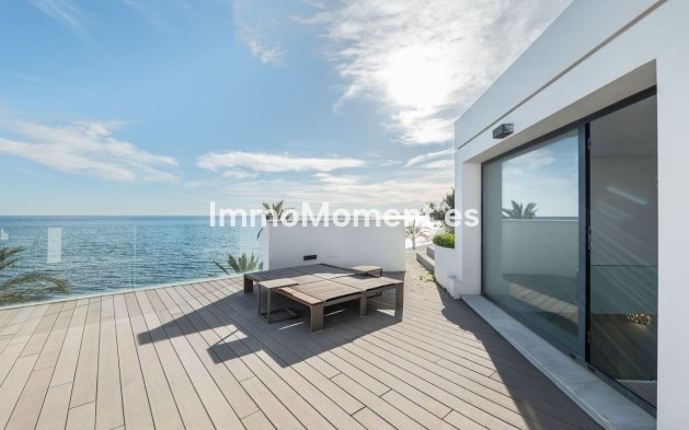 Bestaande woning - Geschakelde woning - Estepona  - Estepona Centro