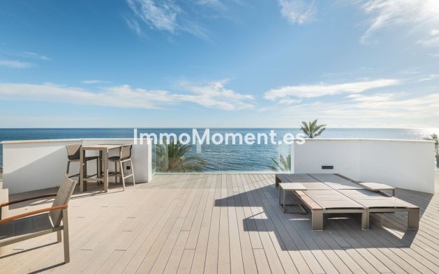 Bestaande woning - Geschakelde woning - Estepona  - Estepona Centro