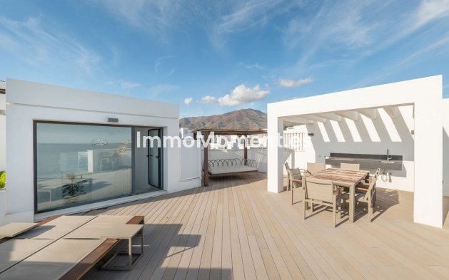 Bestaande woning - Geschakelde woning - Estepona  - Estepona Centro