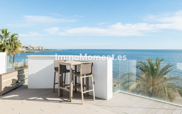 Bestaande woning - Geschakelde woning - Estepona  - Estepona Centro