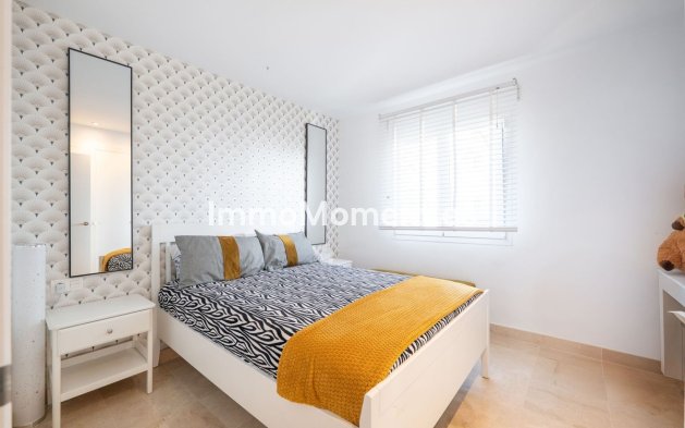 Resale - Apartment - El Paraiso - New Golden Mile
