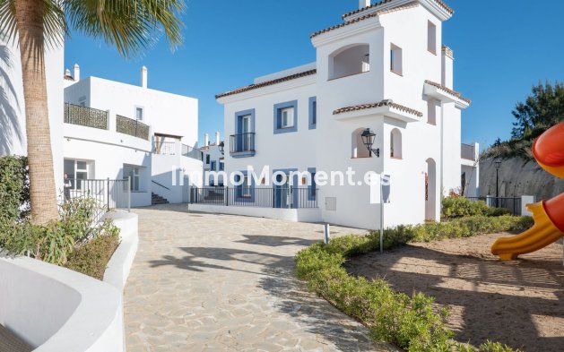 Resale - Apartment - El Paraiso - New Golden Mile