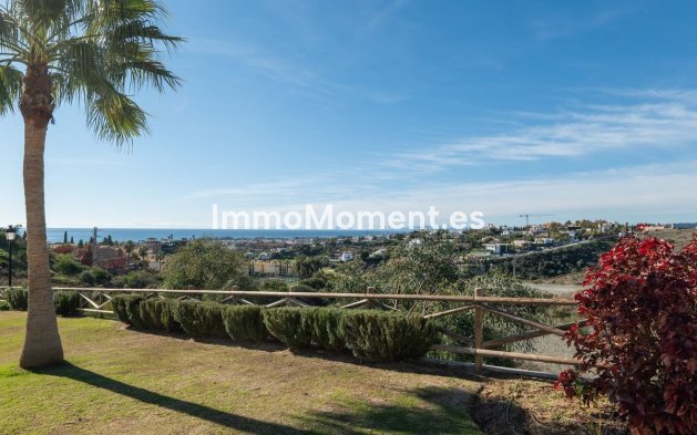 Resale - Apartment - El Paraiso - New Golden Mile