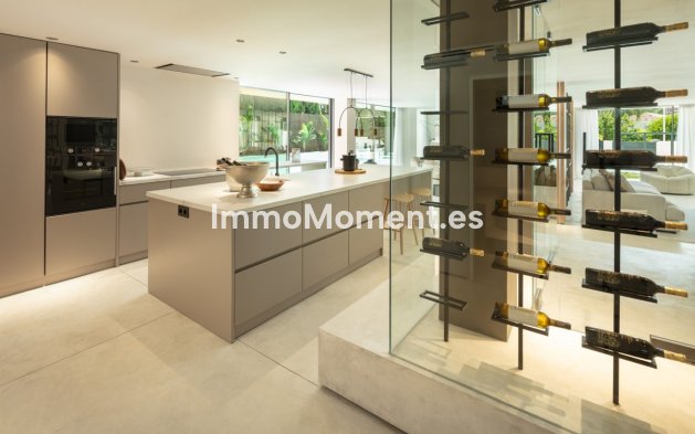 Revente - Villa - Marbella - Nueva Andalucía