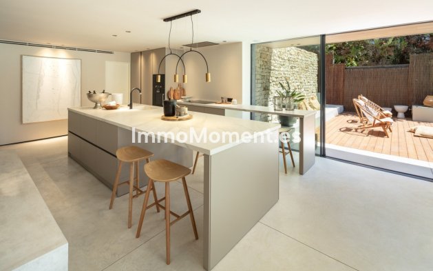 Revente - Villa - Marbella - Nueva Andalucía